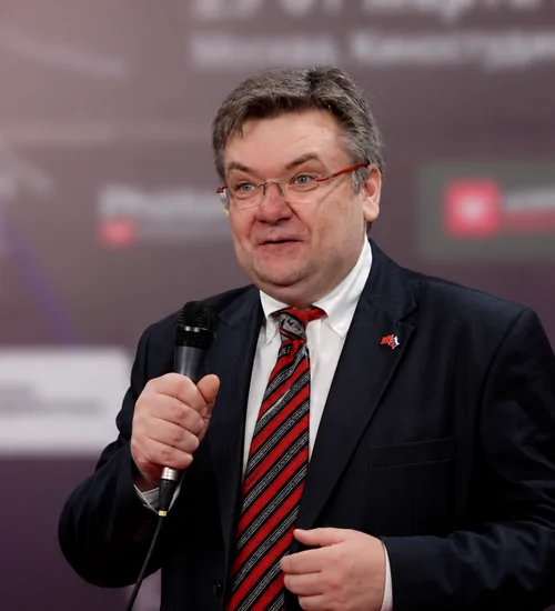 Устюжанинов Павел
